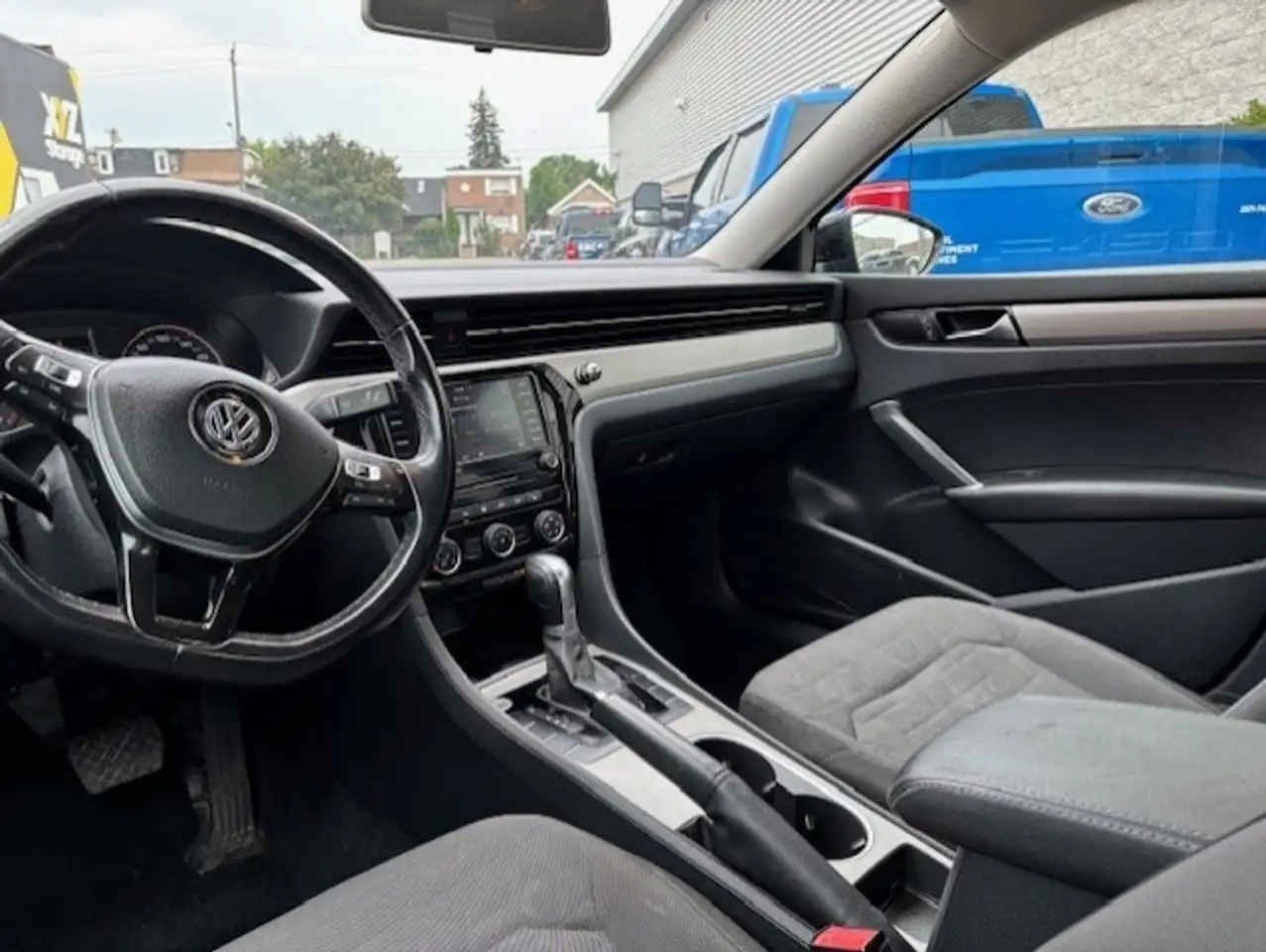 Volkswagen Passat снимка Volkswagen Passat
