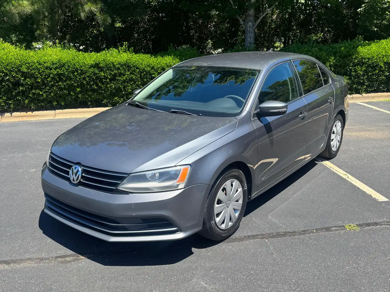 Volkswagen Jetta photo Volkswagen Jetta