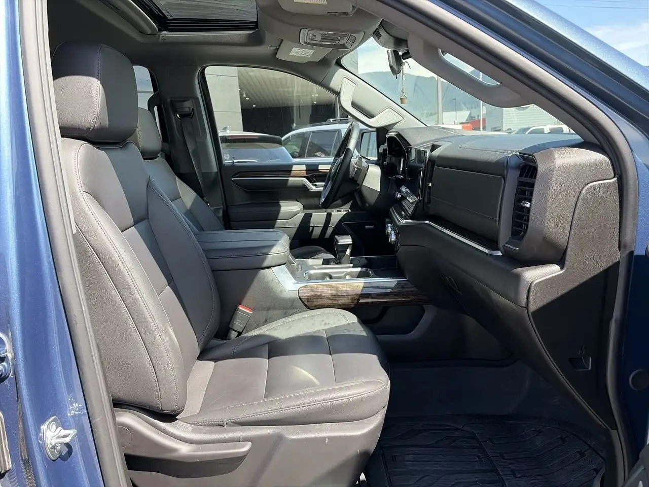 GMC Sierra 1500 снимка GMC Sierra 1500