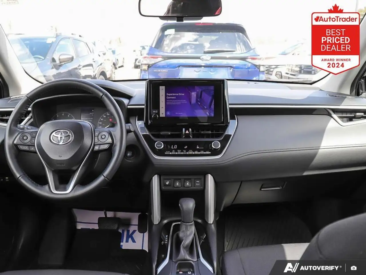 Toyota Corolla Cross снимка Toyota Corolla Cross