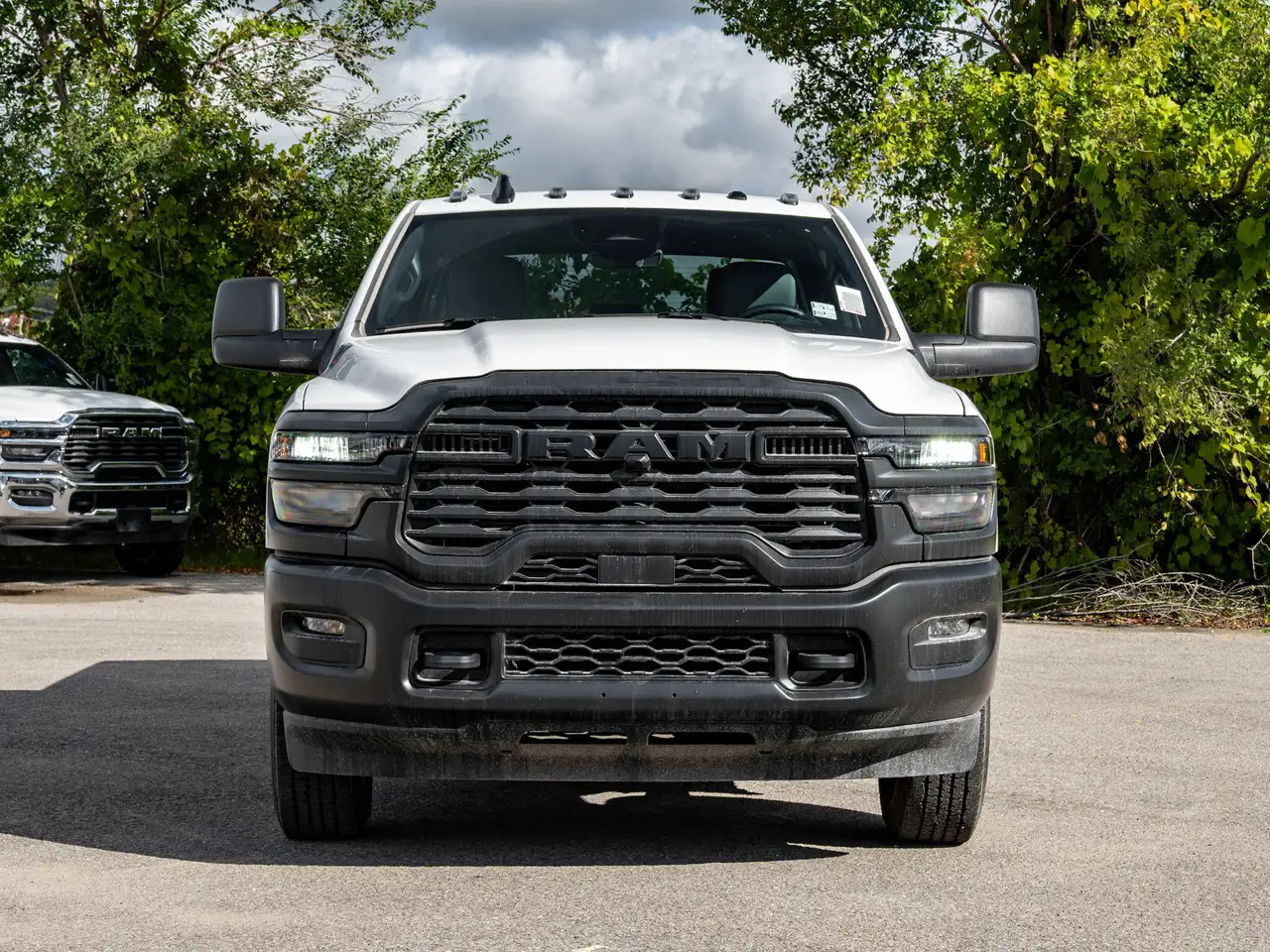 RAM 2500 снимка RAM 2500