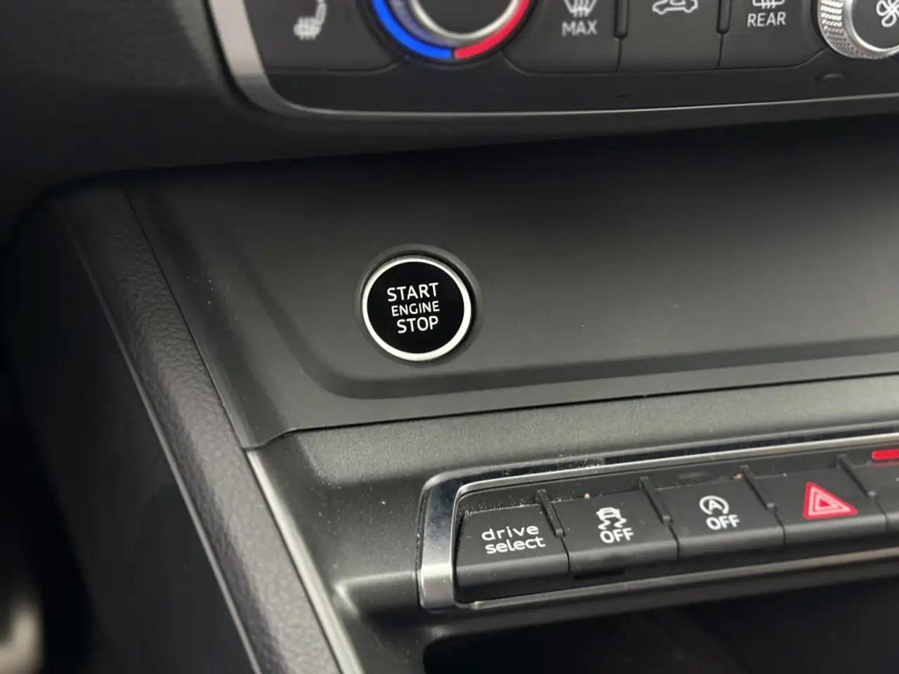 Audi Q3 снимка Audi Q3