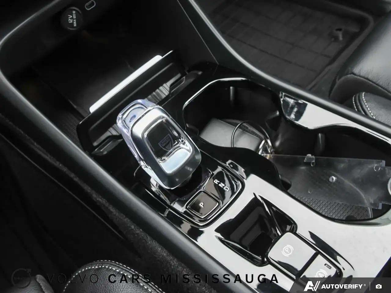 Volvo XC40 снимка Volvo XC40