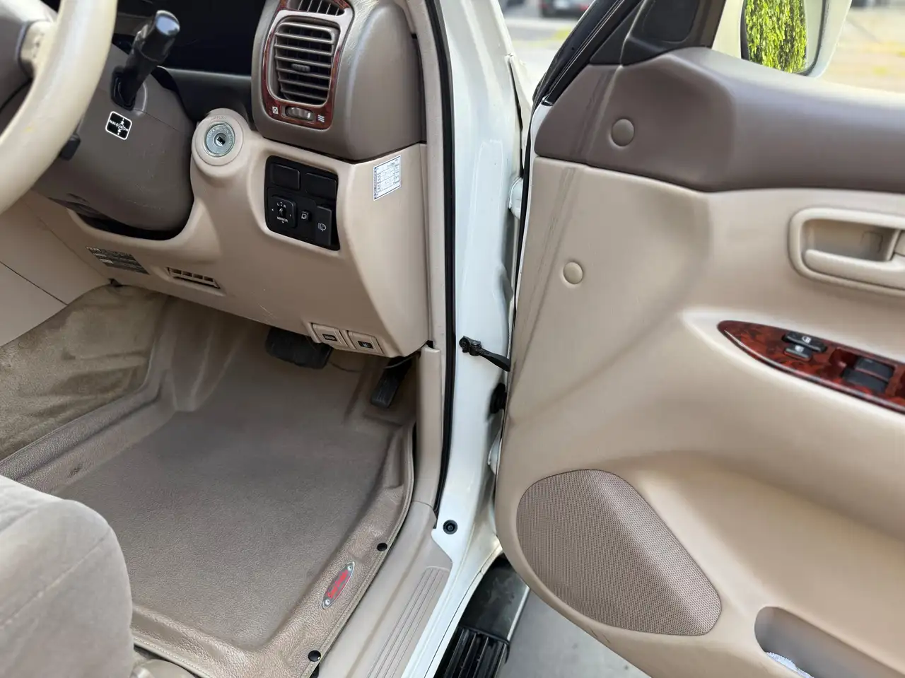 Toyota Land Cruiser снимка Toyota Land Cruiser