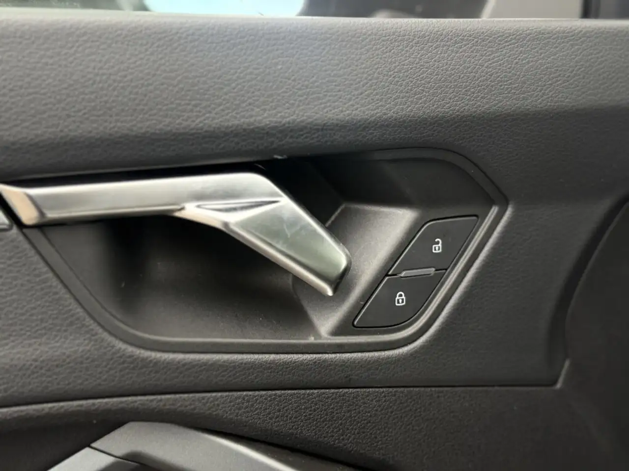 Audi Q3 снимка Audi Q3