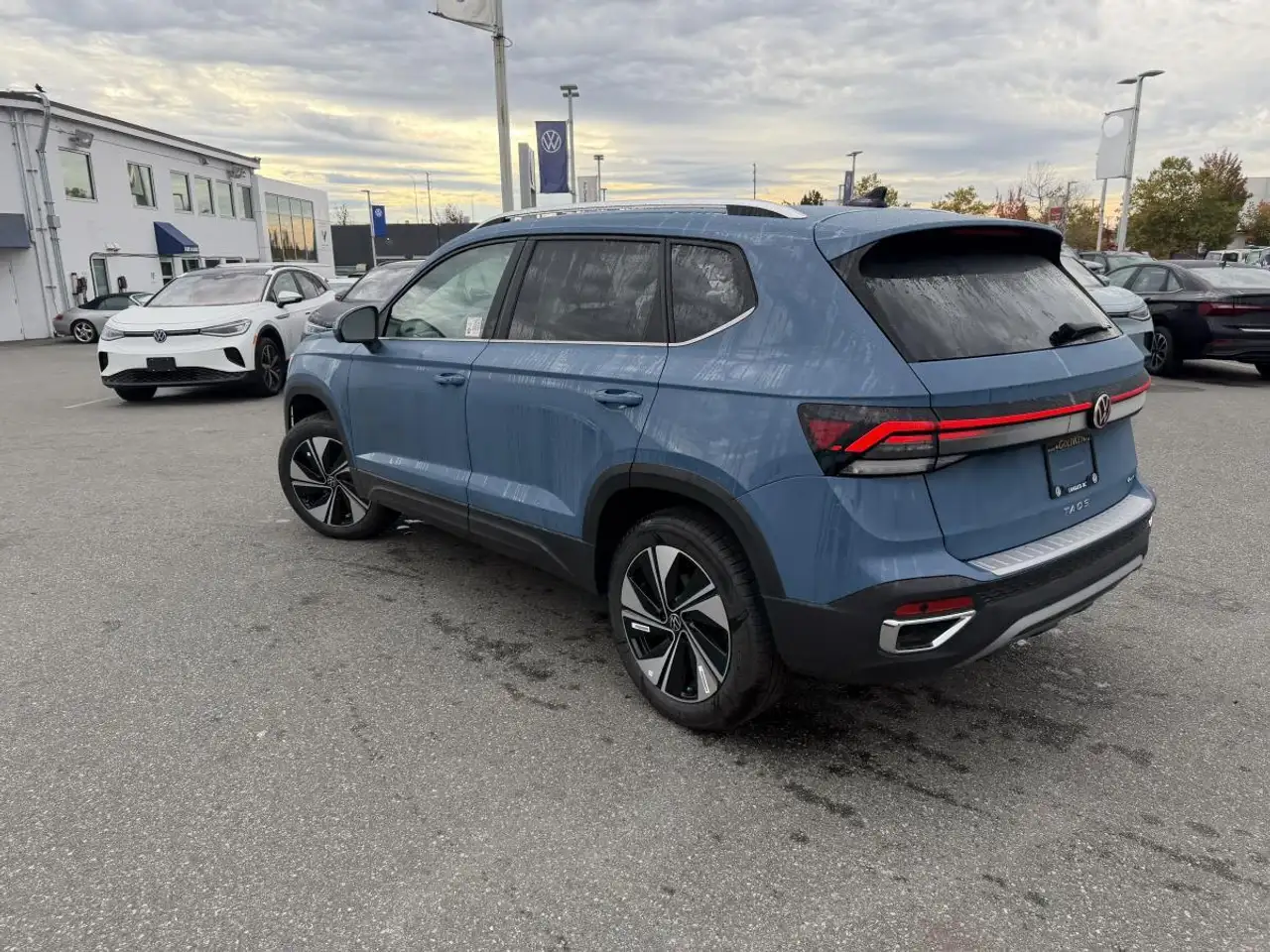 Volkswagen Taos снимка Volkswagen Taos