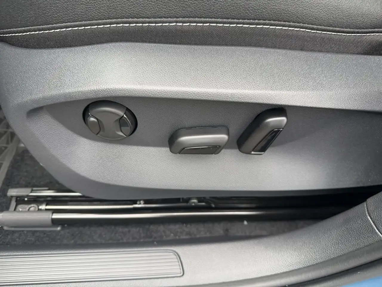 Volkswagen Taos снимка Volkswagen Taos