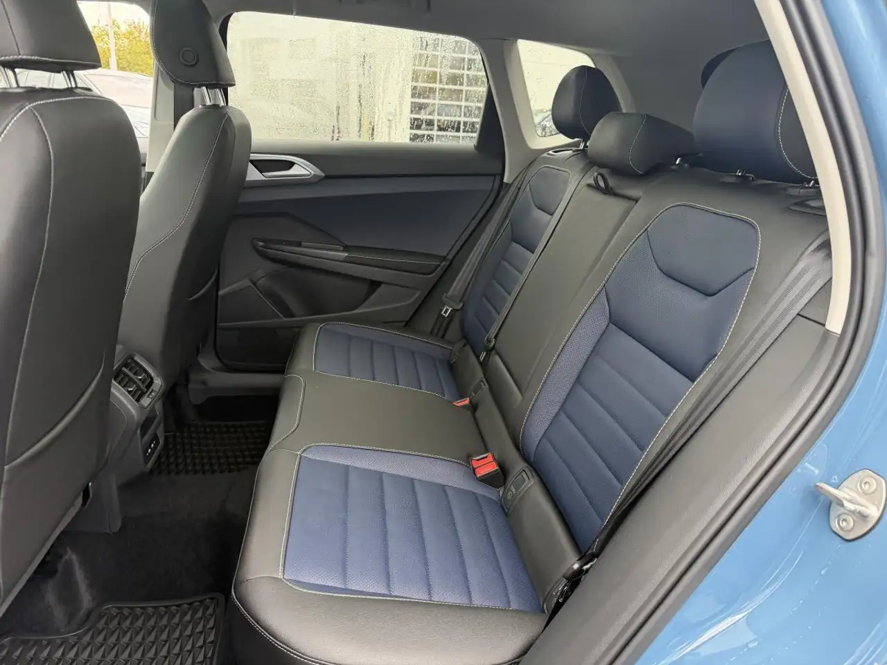 Volkswagen Taos снимка Volkswagen Taos