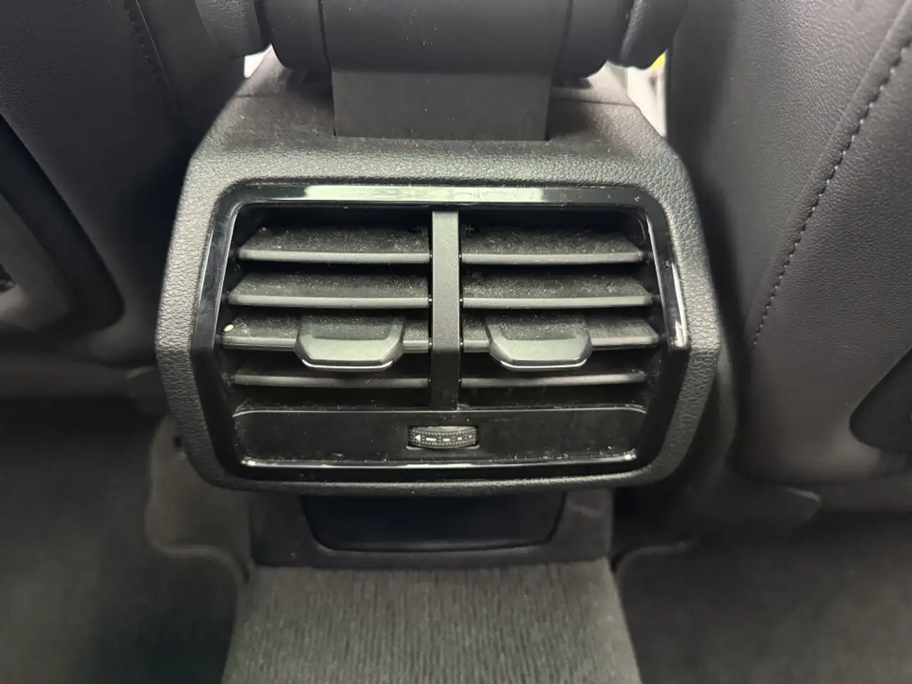 Audi Q3 снимка Audi Q3