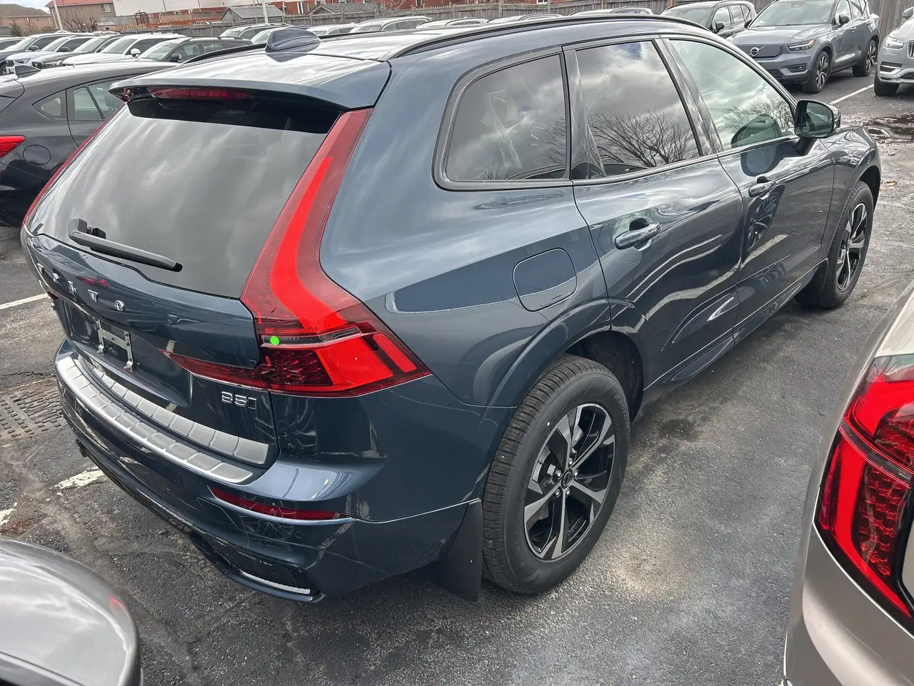 Volvo XC60 снимка Volvo XC60
