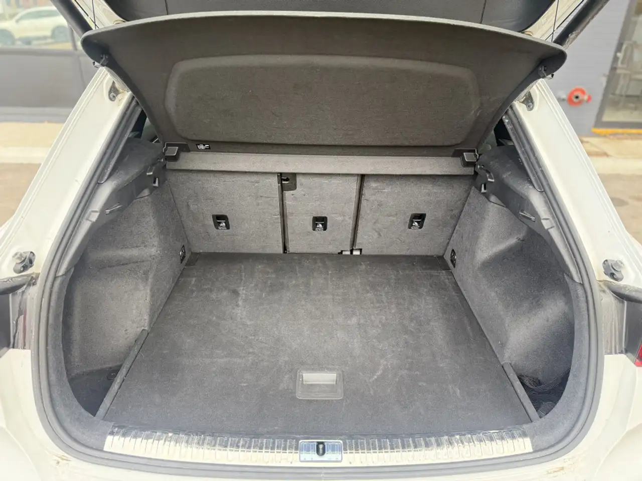 Audi Q3 снимка Audi Q3