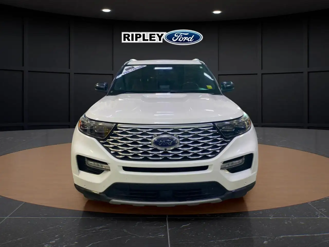 Ford Explorer снимка Ford Explorer