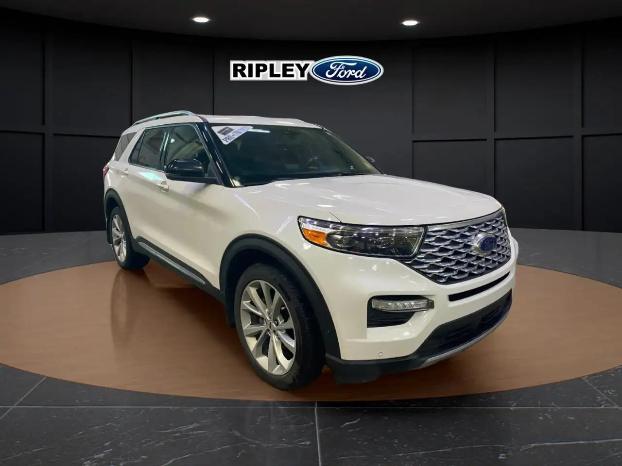 Ford Explorer снимка Ford Explorer