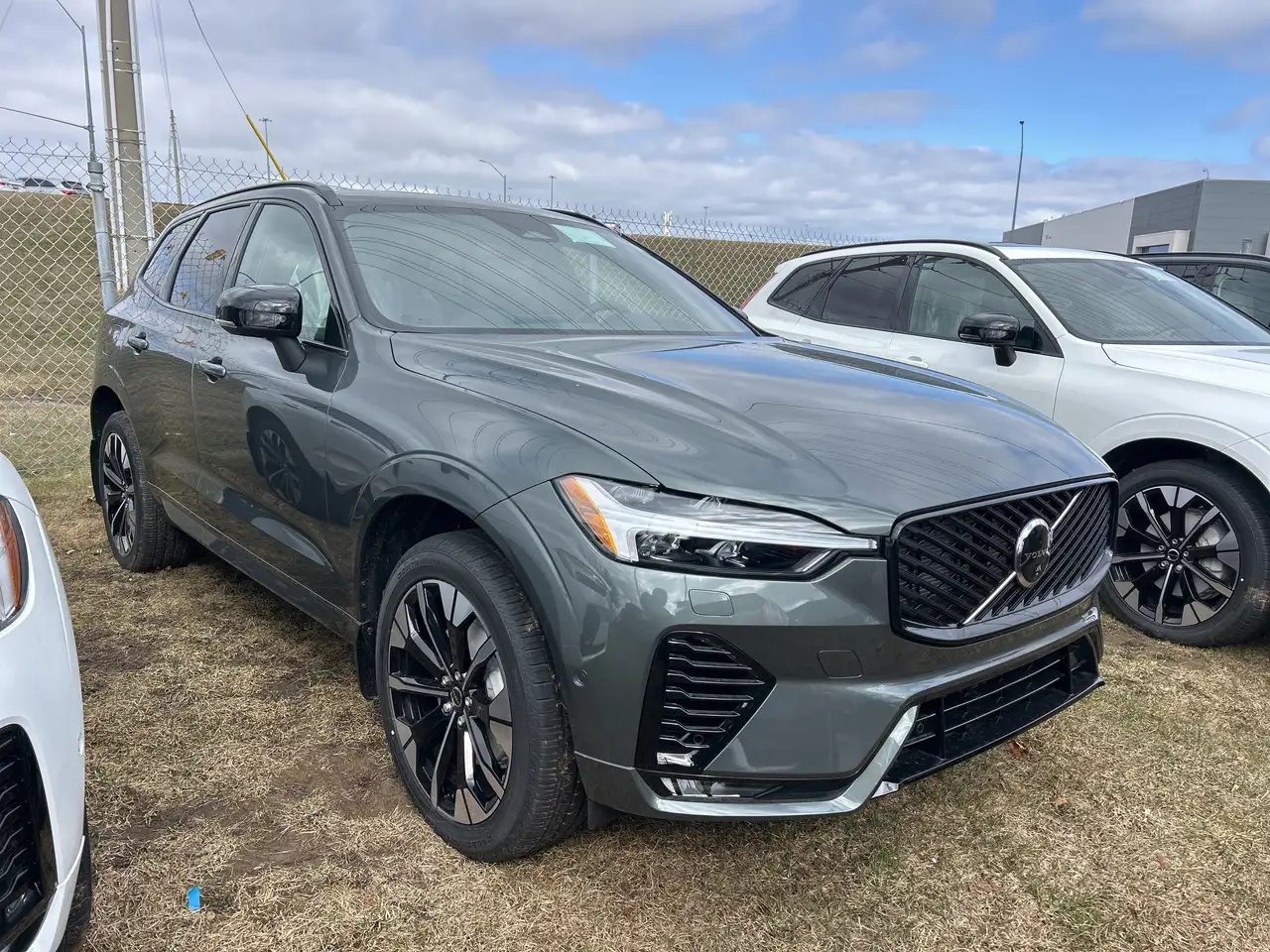 Volvo XC60 снимка Volvo XC60