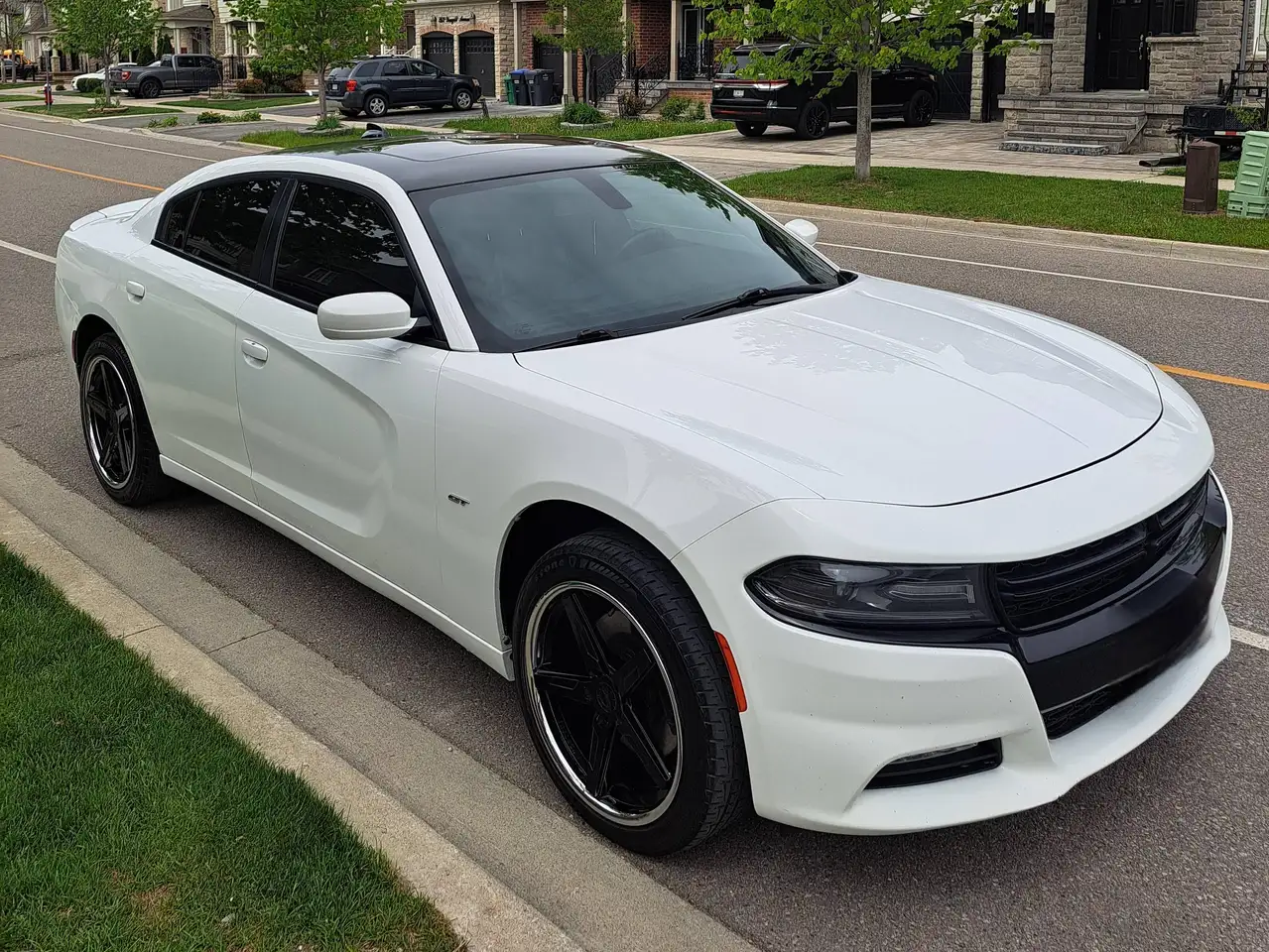 Dodge Charger снимка Dodge Charger