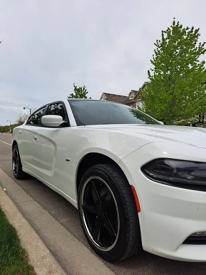 Dodge Charger снимка Dodge Charger