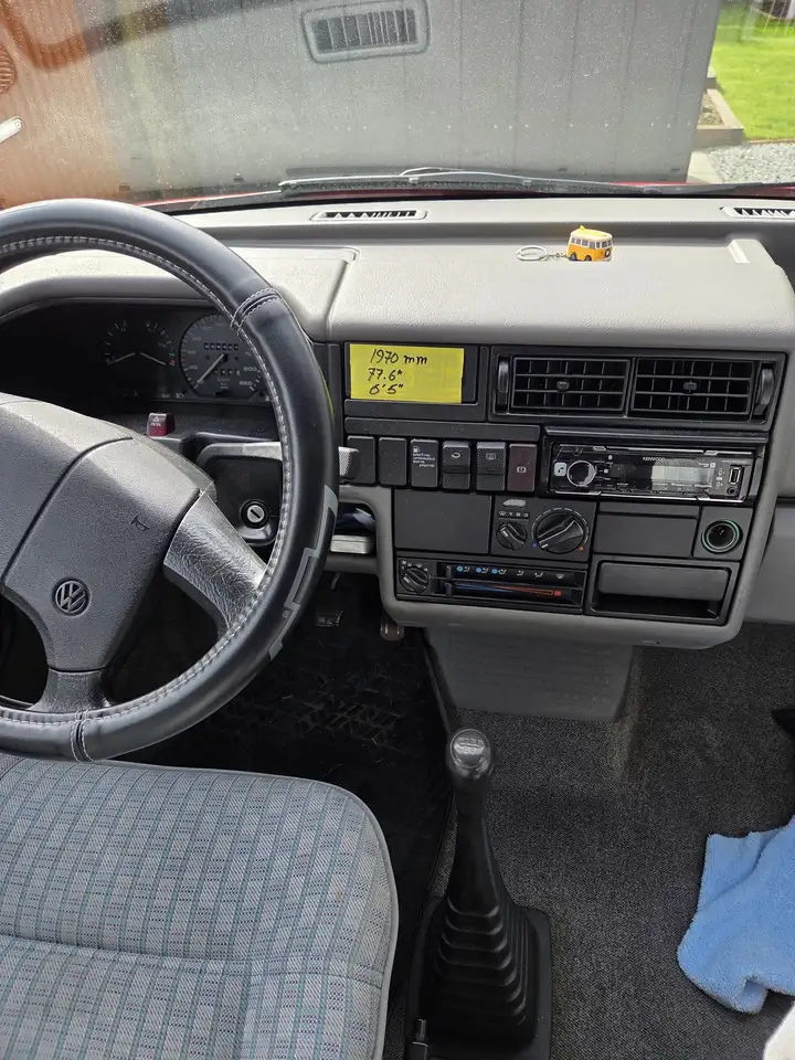 Volkswagen Eurovan снимка Volkswagen Eurovan
