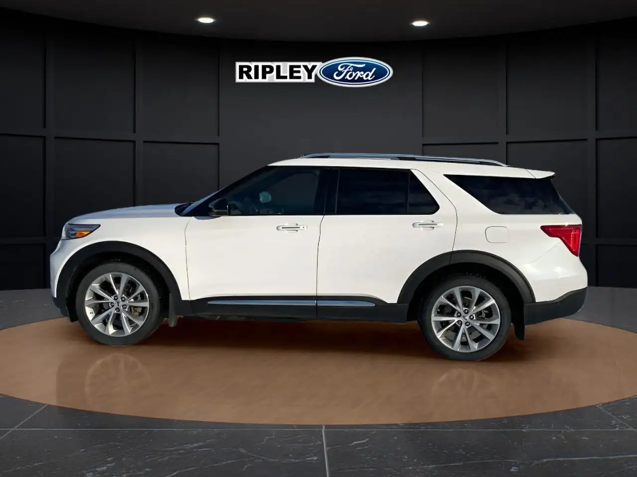 Ford Explorer снимка Ford Explorer