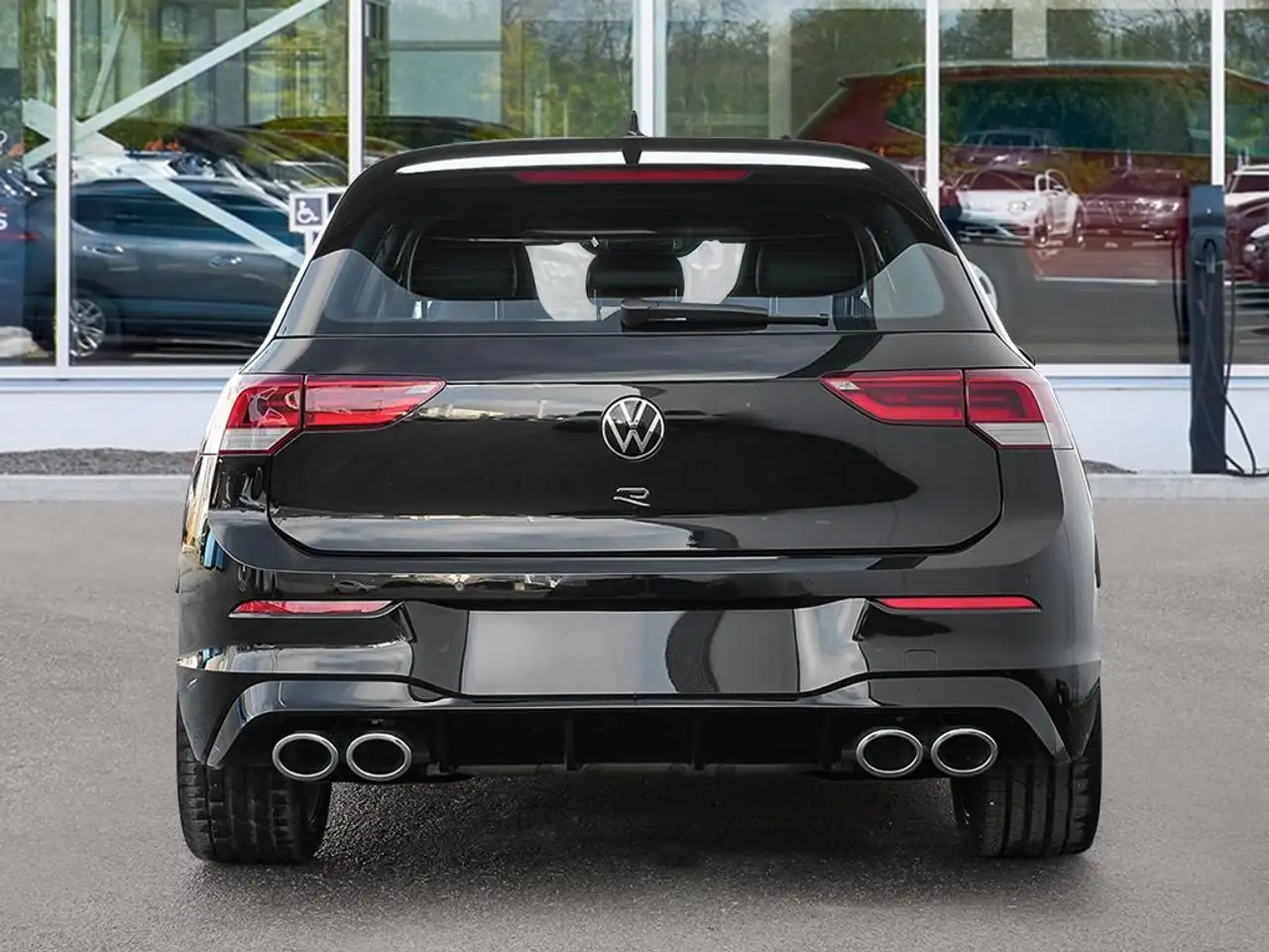 Volkswagen Golf R снимка Volkswagen Golf R