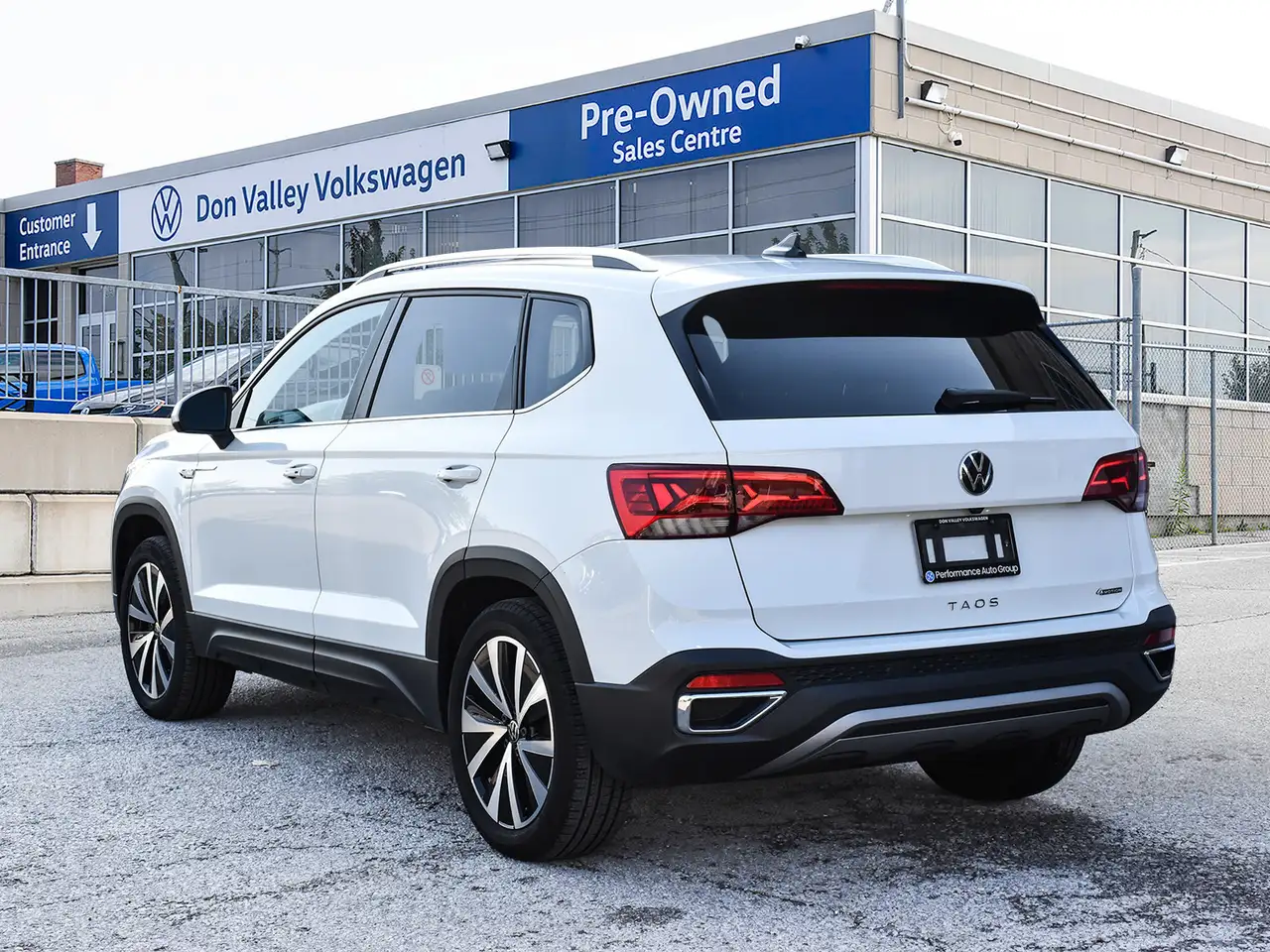 Volkswagen Taos снимка Volkswagen Taos