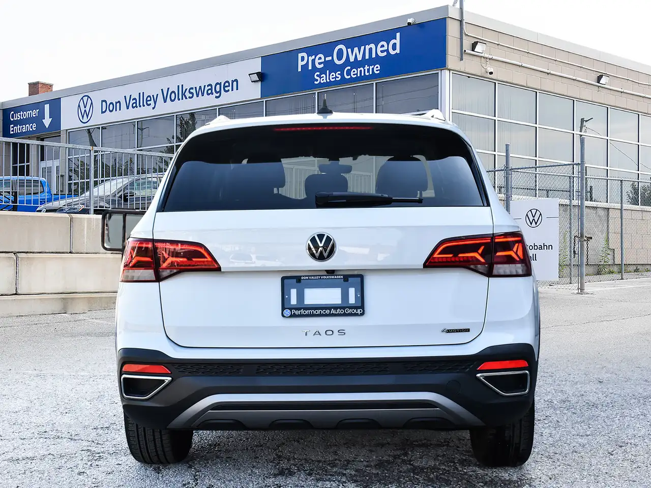 Volkswagen Taos снимка Volkswagen Taos
