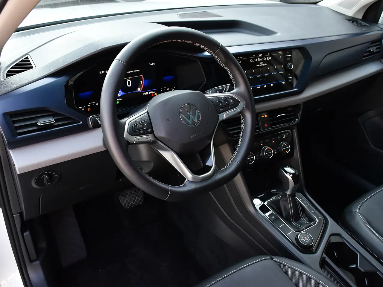 Volkswagen Taos снимка Volkswagen Taos