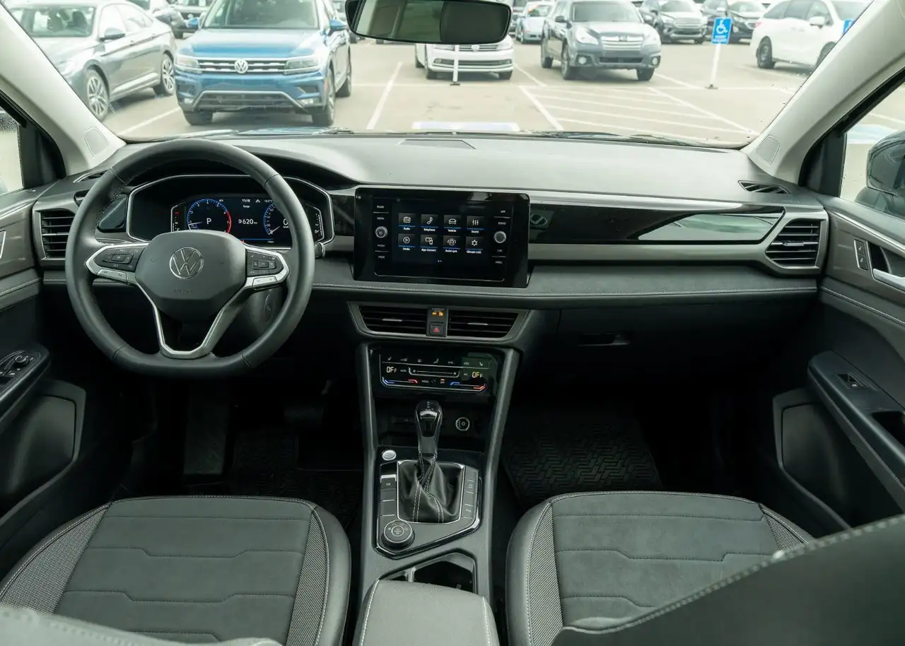 Volkswagen Taos снимка Volkswagen Taos
