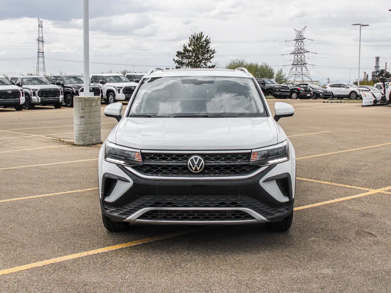 Volkswagen Taos снимка Volkswagen Taos