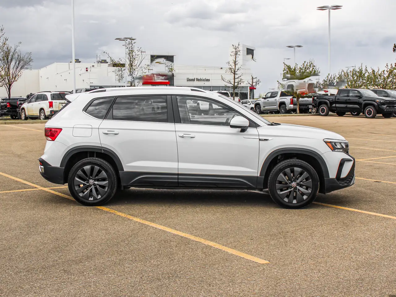 Volkswagen Taos снимка Volkswagen Taos
