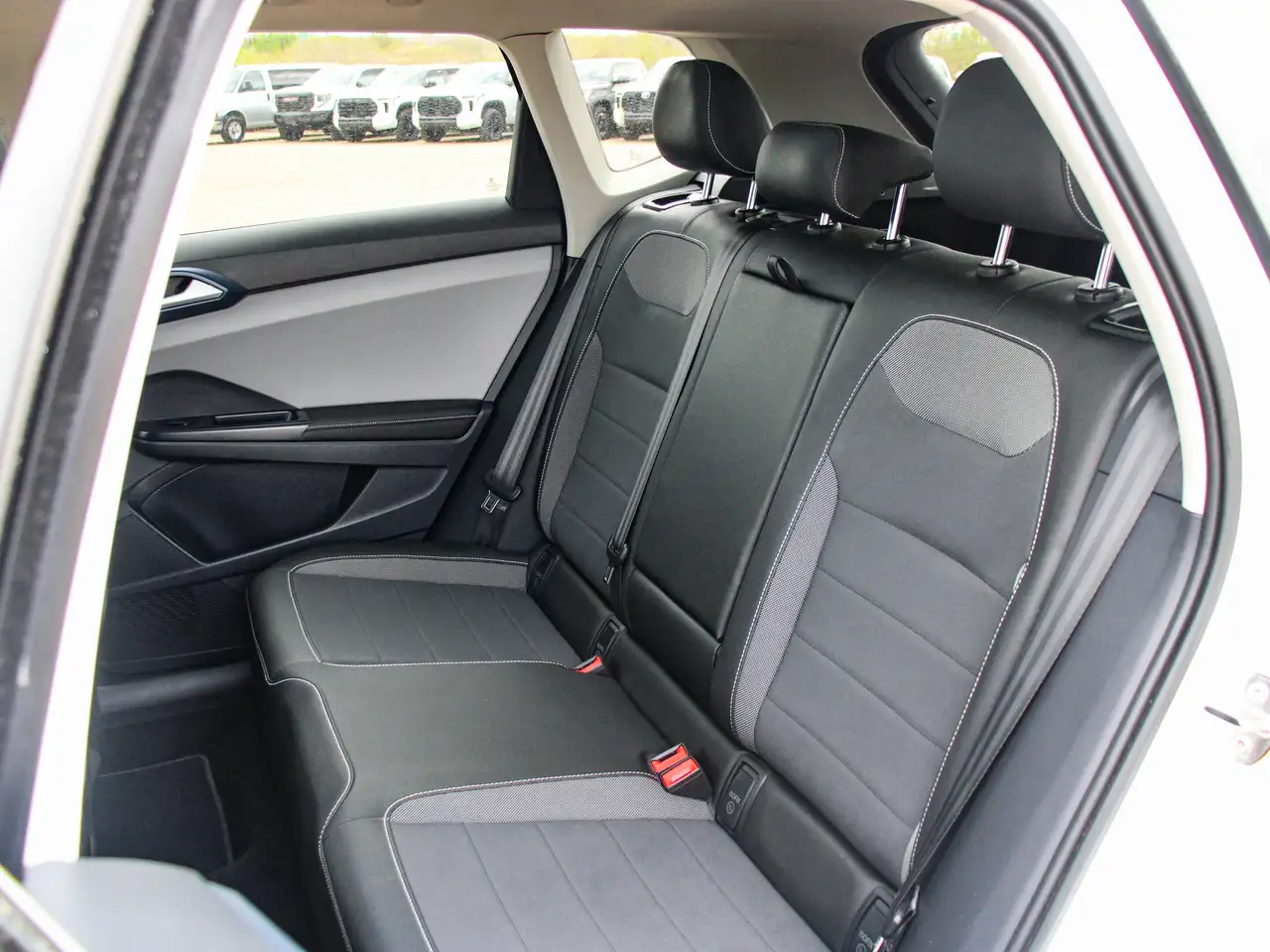 Volkswagen Taos снимка Volkswagen Taos