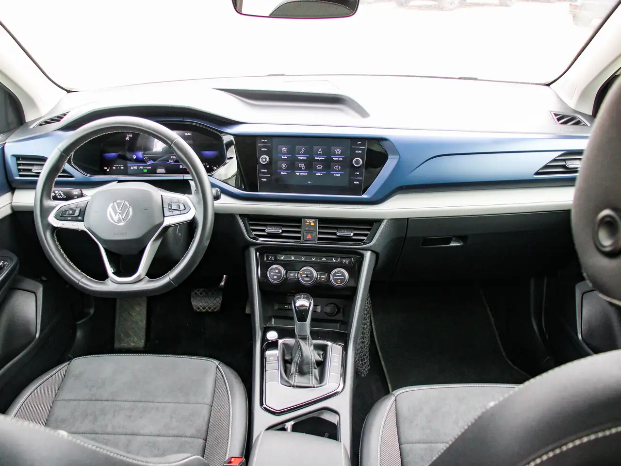 Volkswagen Taos снимка Volkswagen Taos