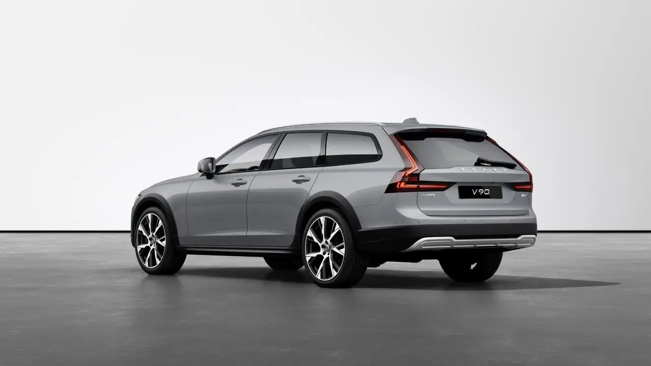 Volvo V90 Cross Country снимка Volvo V90 Cross Country