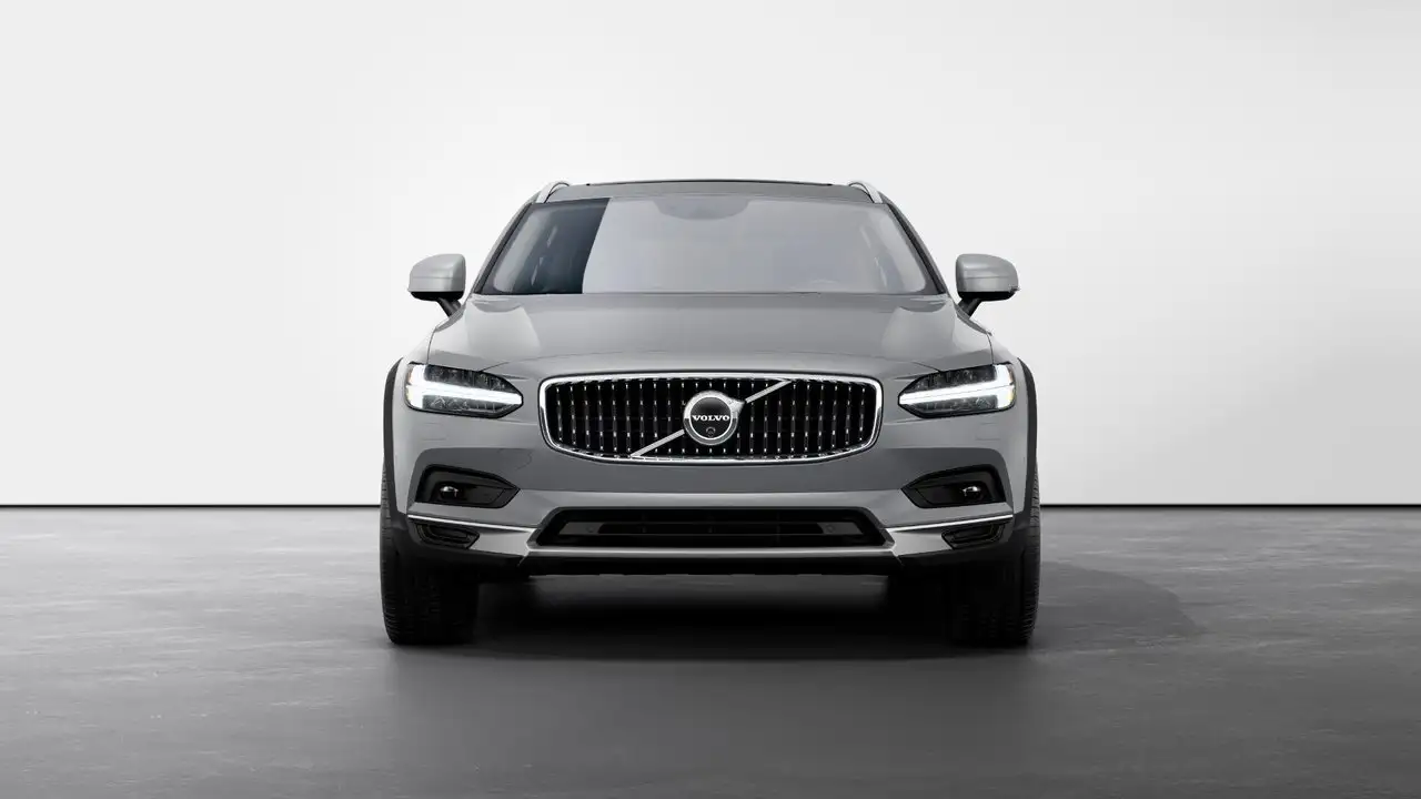 Volvo V90 Cross Country снимка Volvo V90 Cross Country
