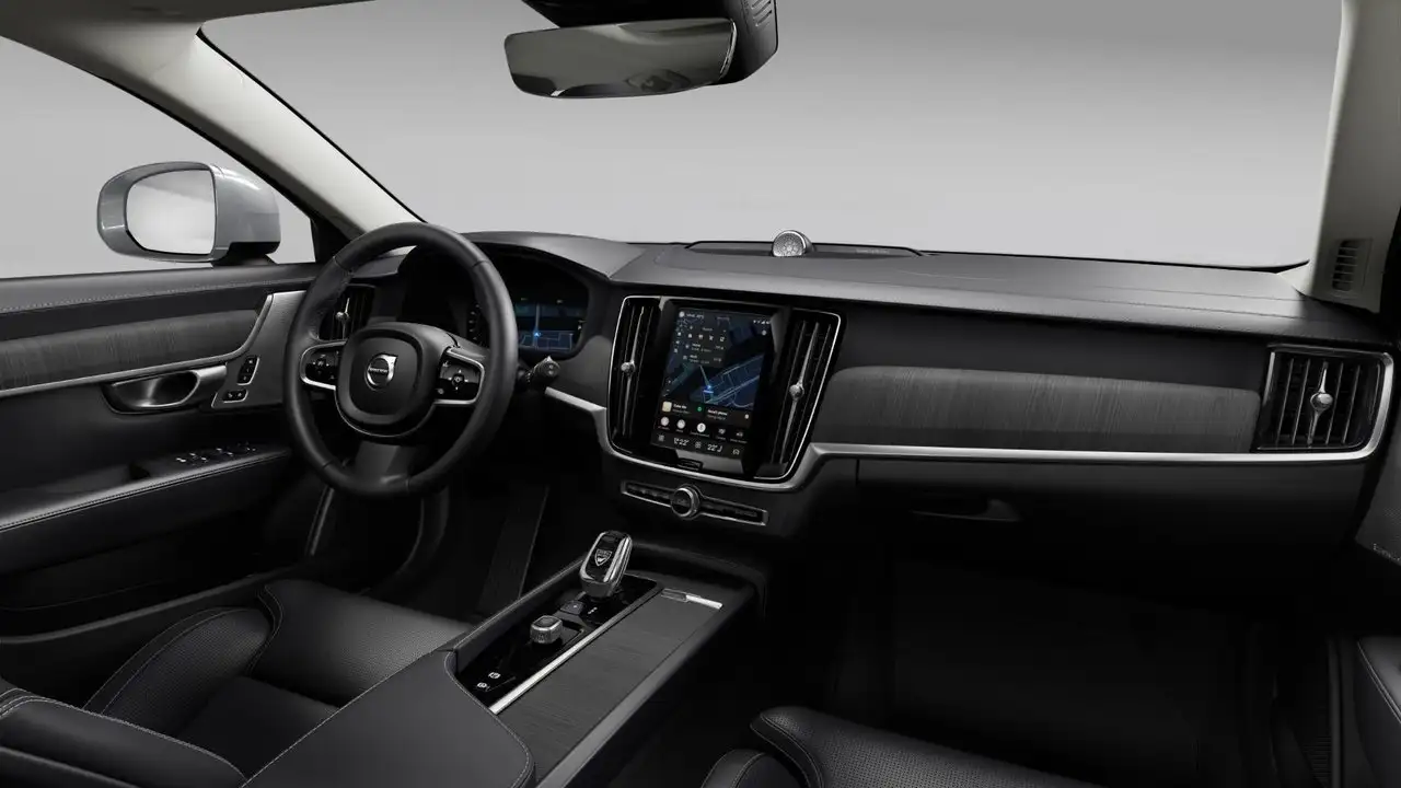 Volvo V90 Cross Country снимка Volvo V90 Cross Country