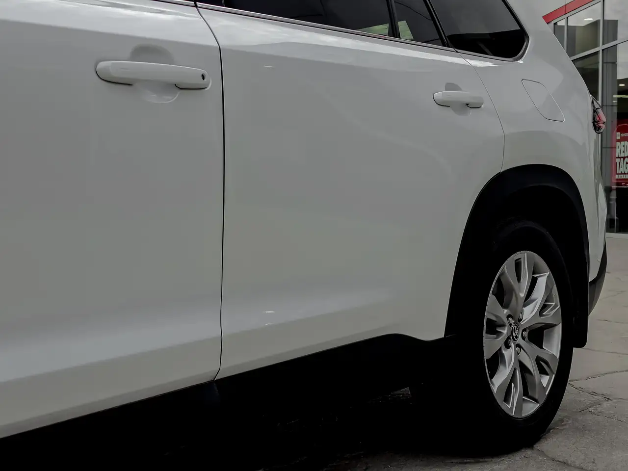 Toyota Grand Highlander fotografie Toyota Grand Highlander