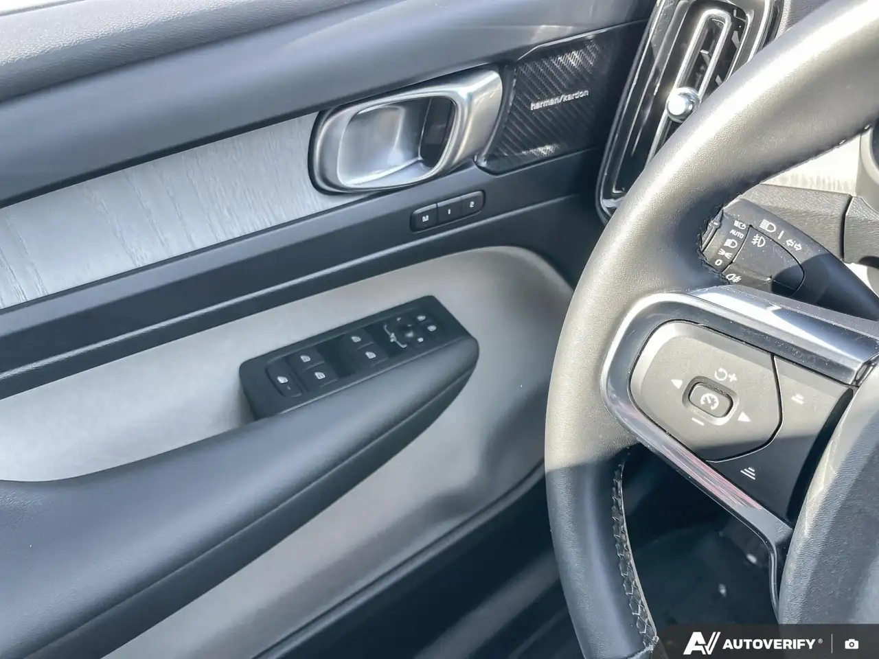 Volvo XC40 снимка Volvo XC40