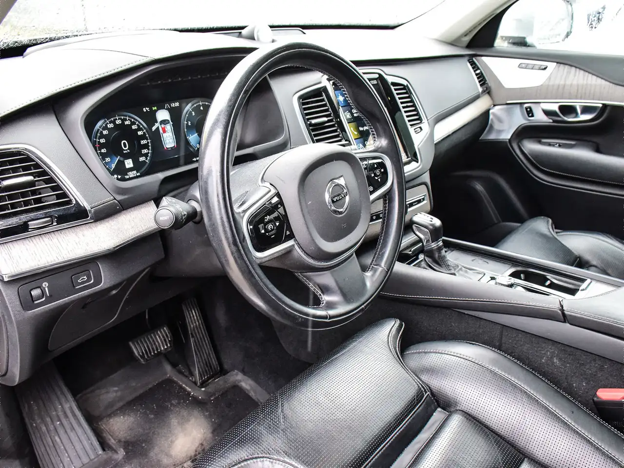 Volvo XC90 снимка Volvo XC90