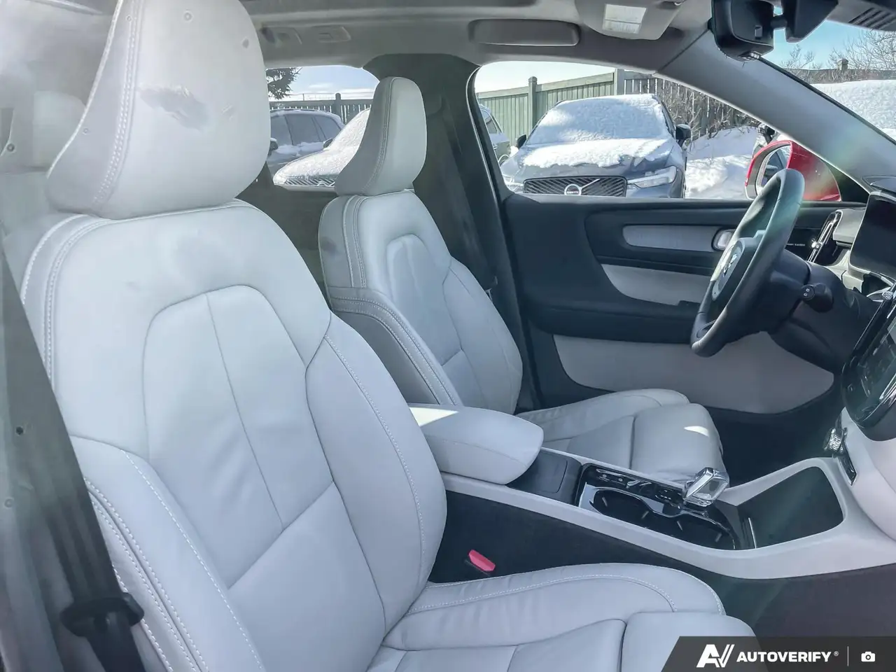 Volvo XC40 снимка Volvo XC40
