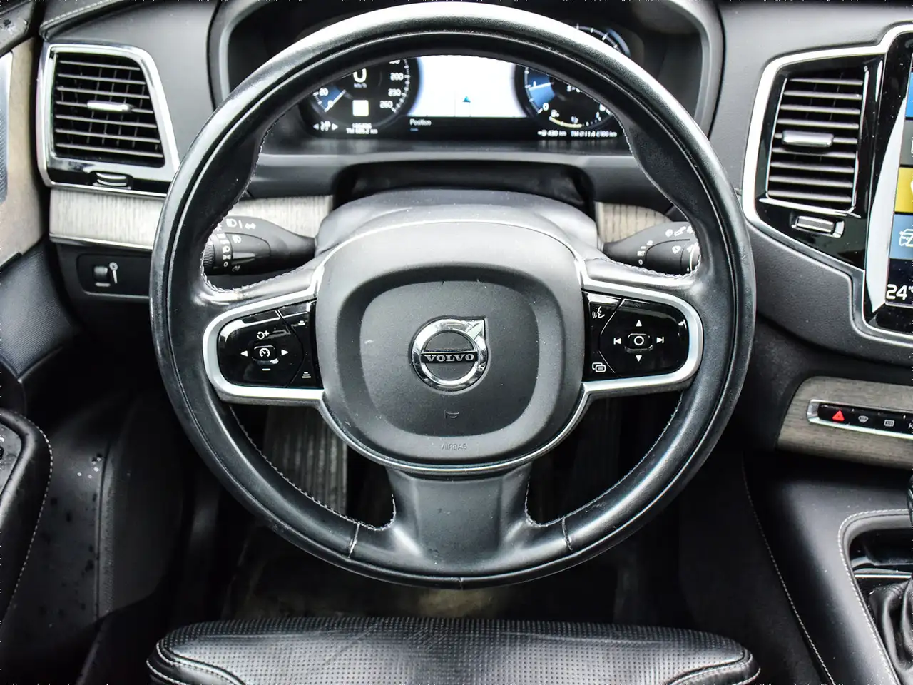 Volvo XC90 снимка Volvo XC90