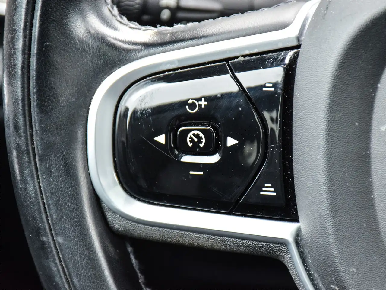 Volvo XC90 снимка Volvo XC90
