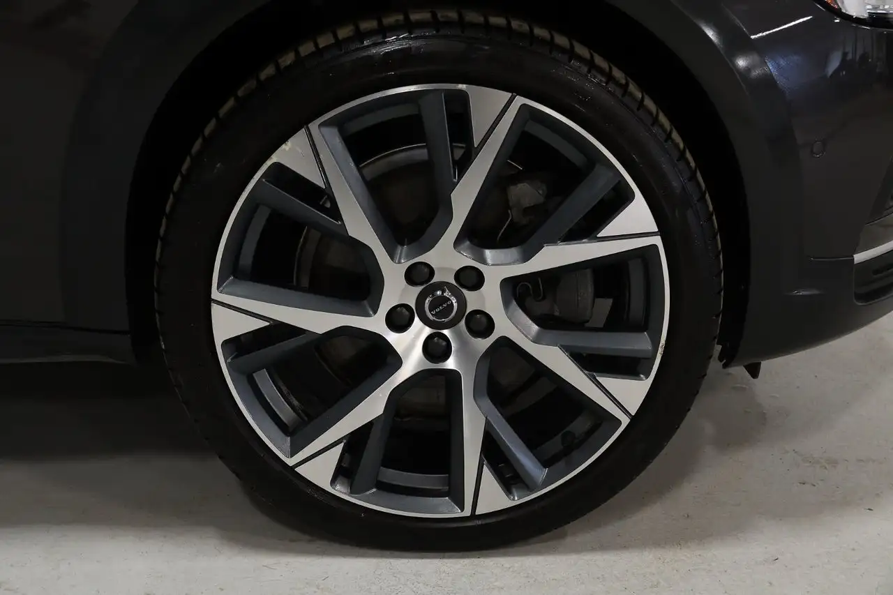 Volvo V90 Cross Country снимка Volvo V90 Cross Country