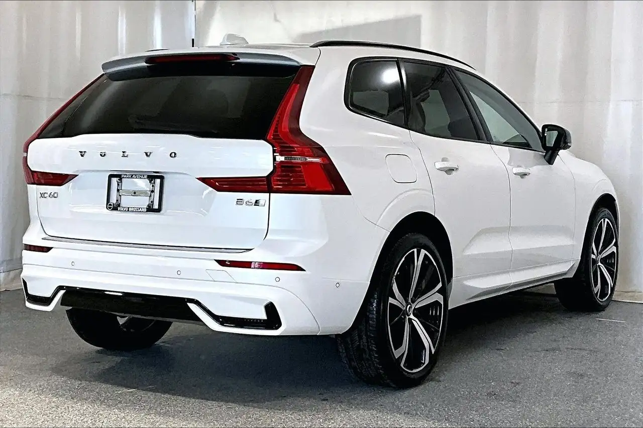 Volvo XC60 снимка Volvo XC60