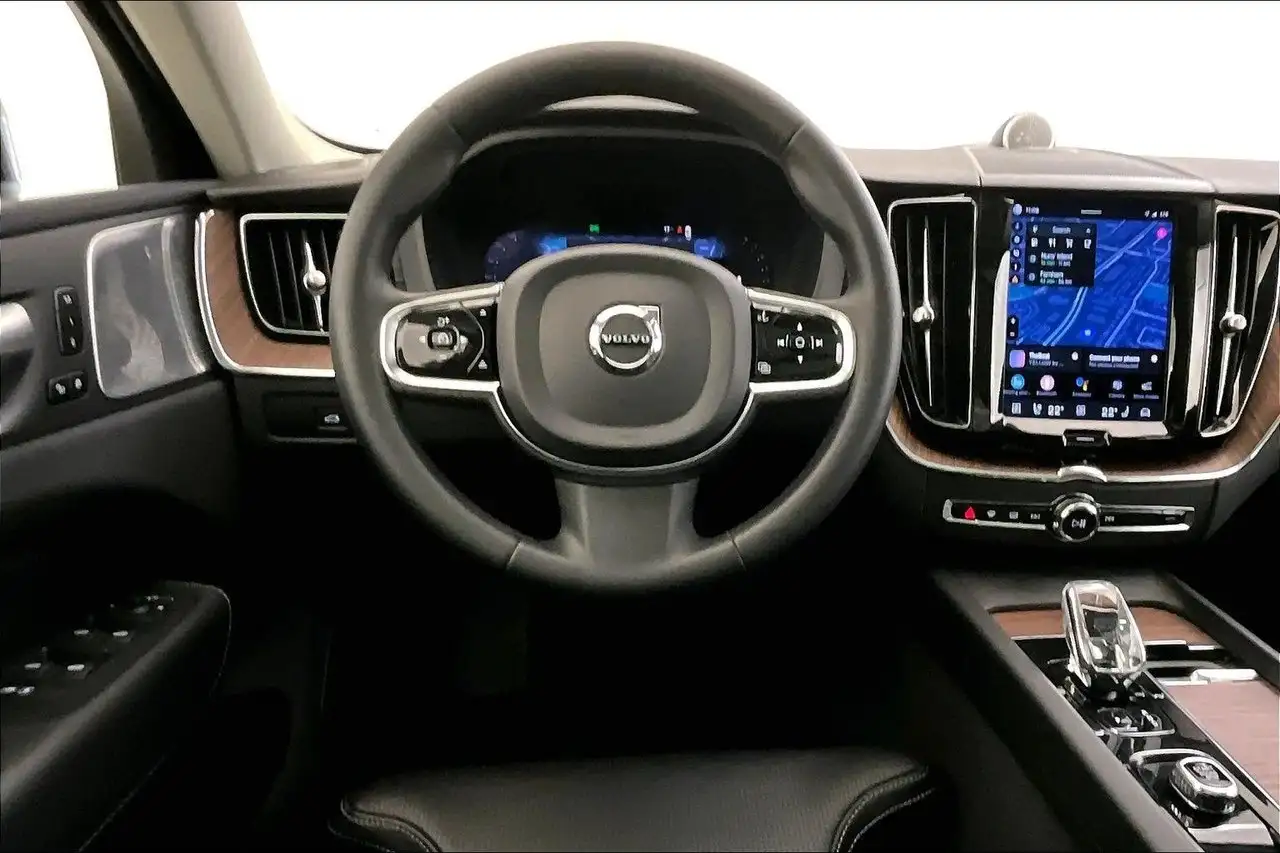 Volvo XC60 снимка Volvo XC60