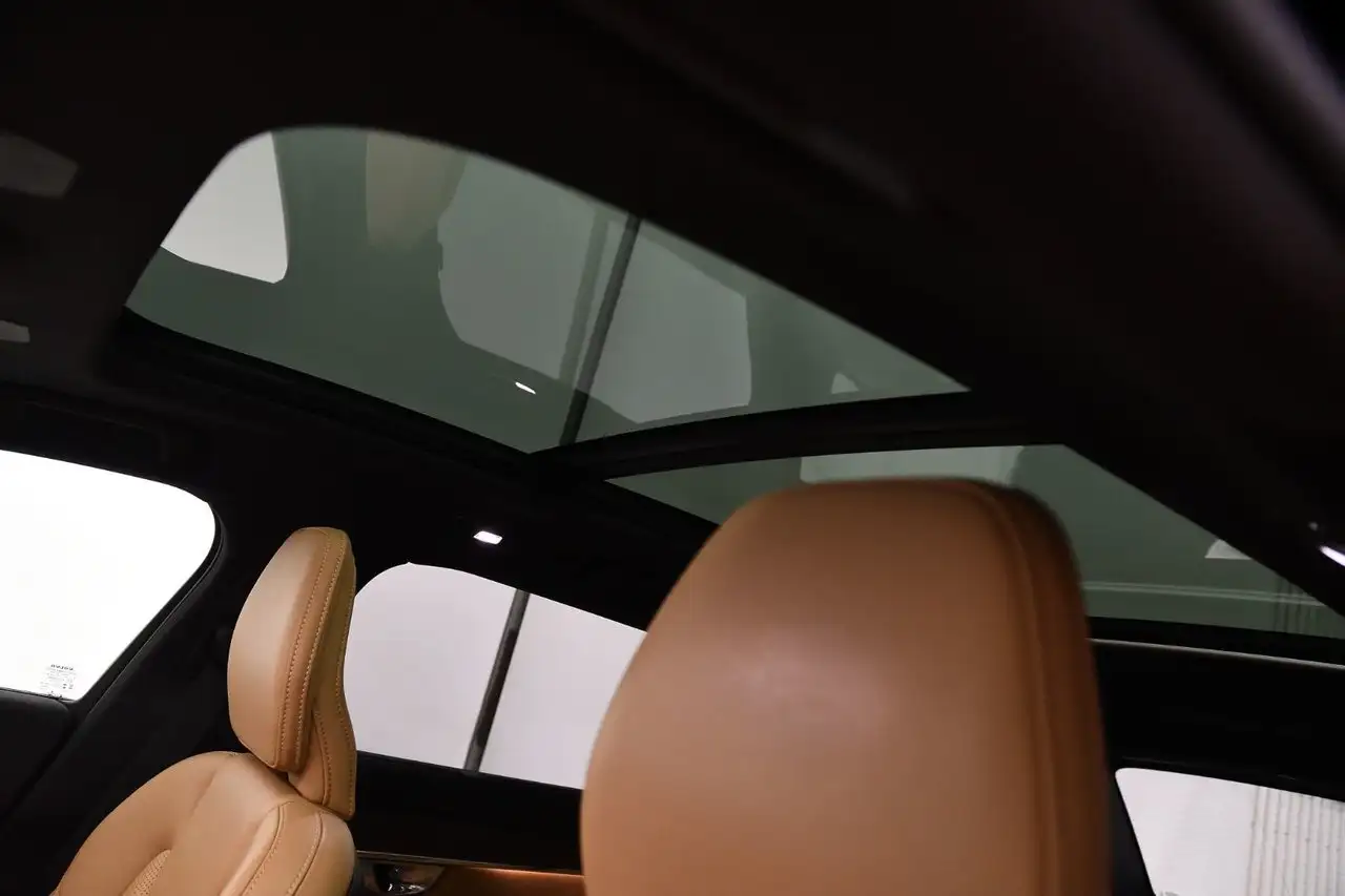 Volvo V90 Cross Country снимка Volvo V90 Cross Country