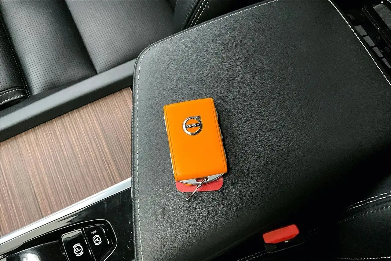 Volvo XC60 снимка Volvo XC60