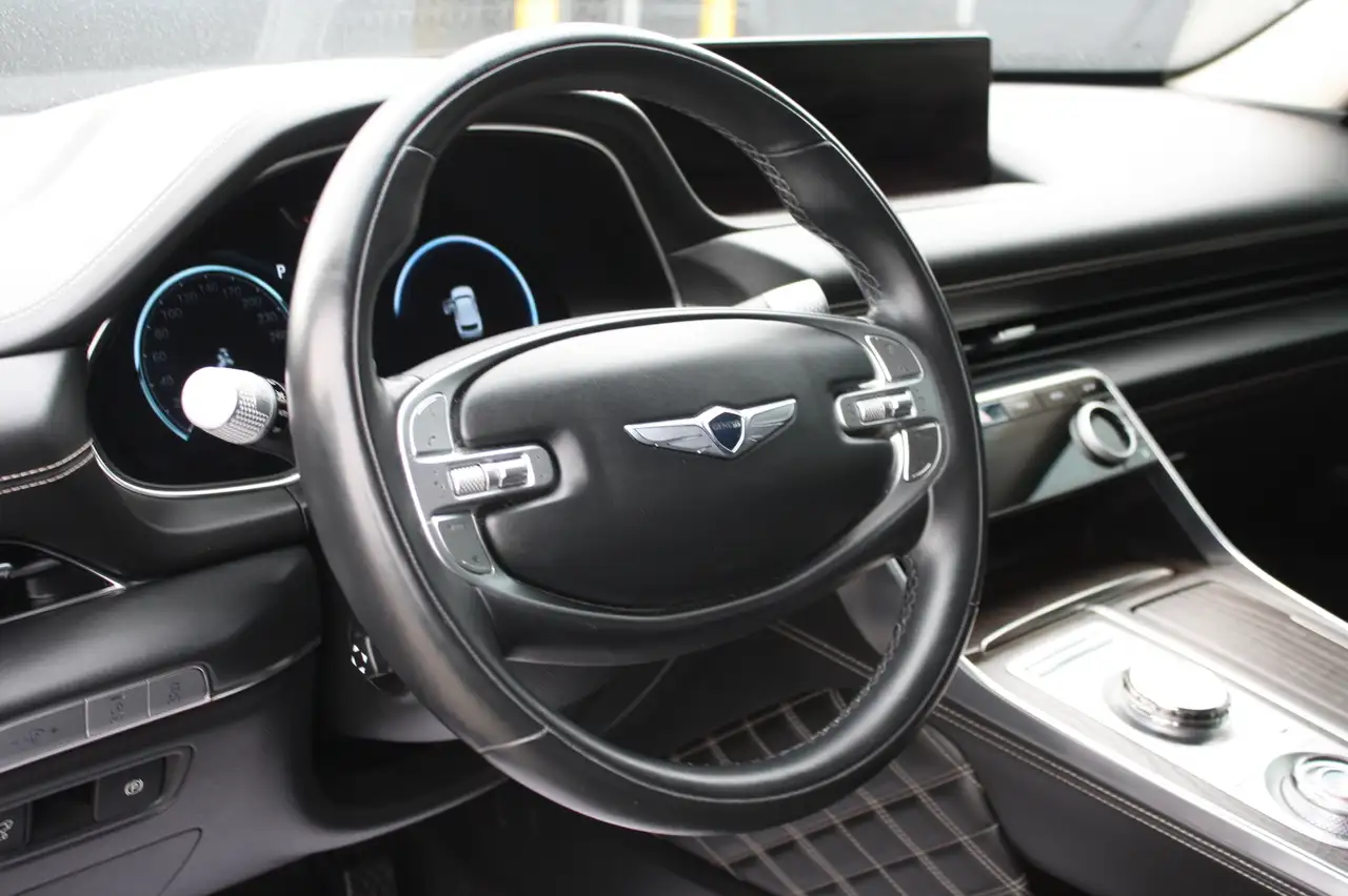 Genesis GV80 снимка Genesis GV80