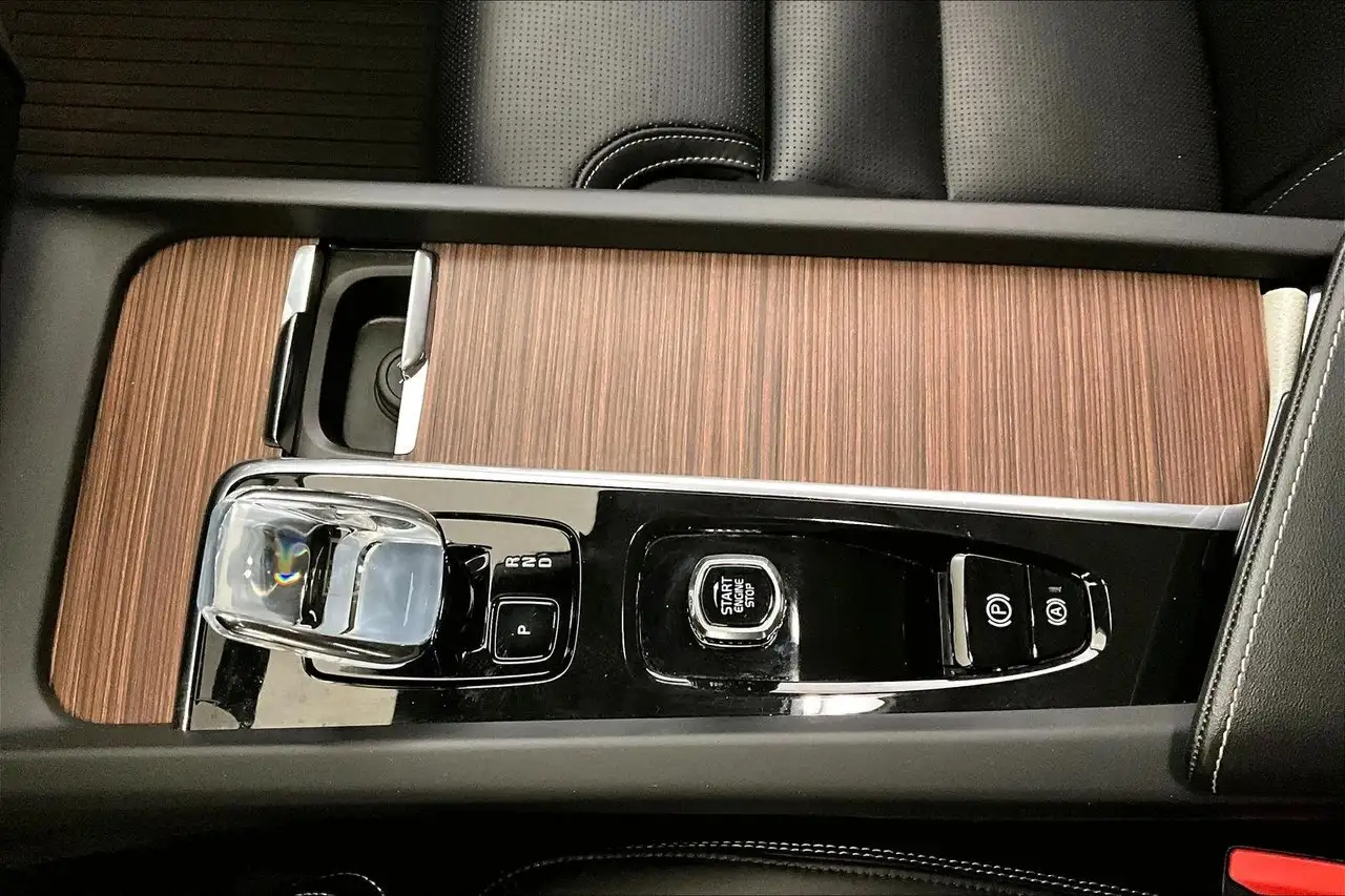 Volvo XC60 снимка Volvo XC60