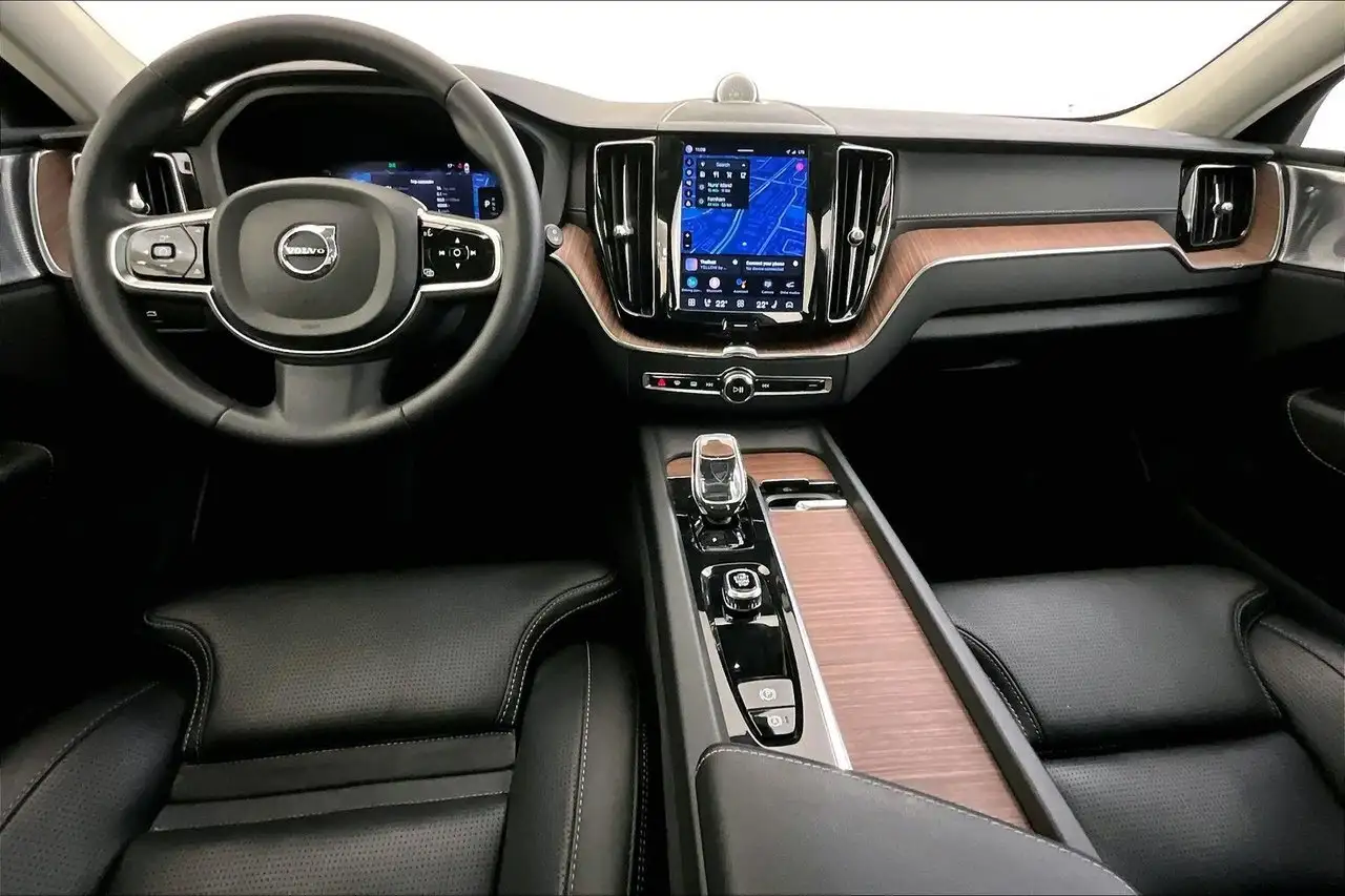 Volvo XC60 снимка Volvo XC60