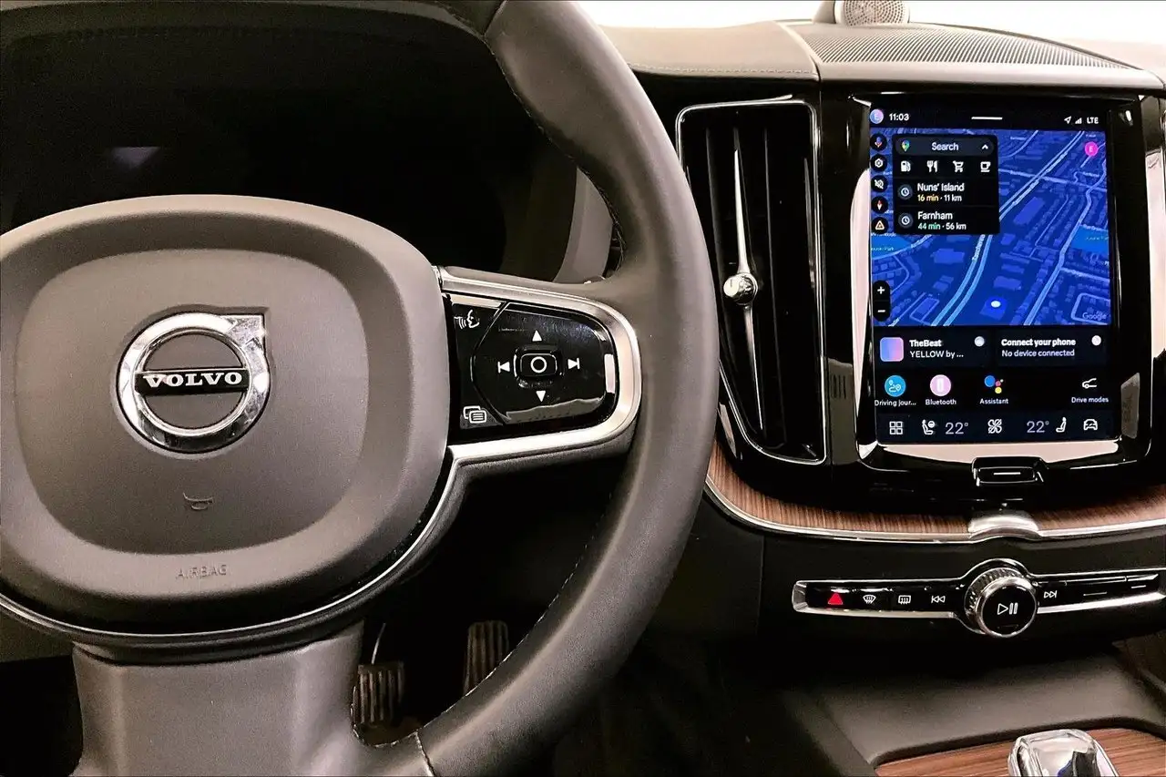 Volvo XC60 снимка Volvo XC60