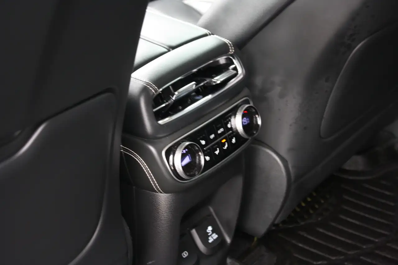 Genesis GV80 снимка Genesis GV80
